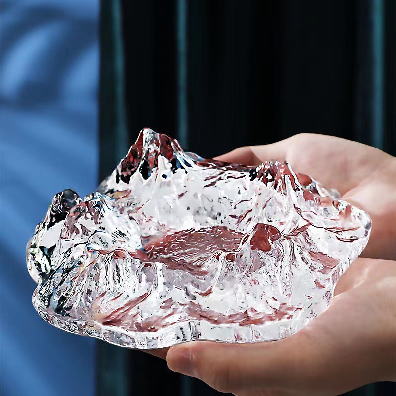 Ashtray شیشه ای: ترکیب کاملی از زیبایی و دوام شفاف!