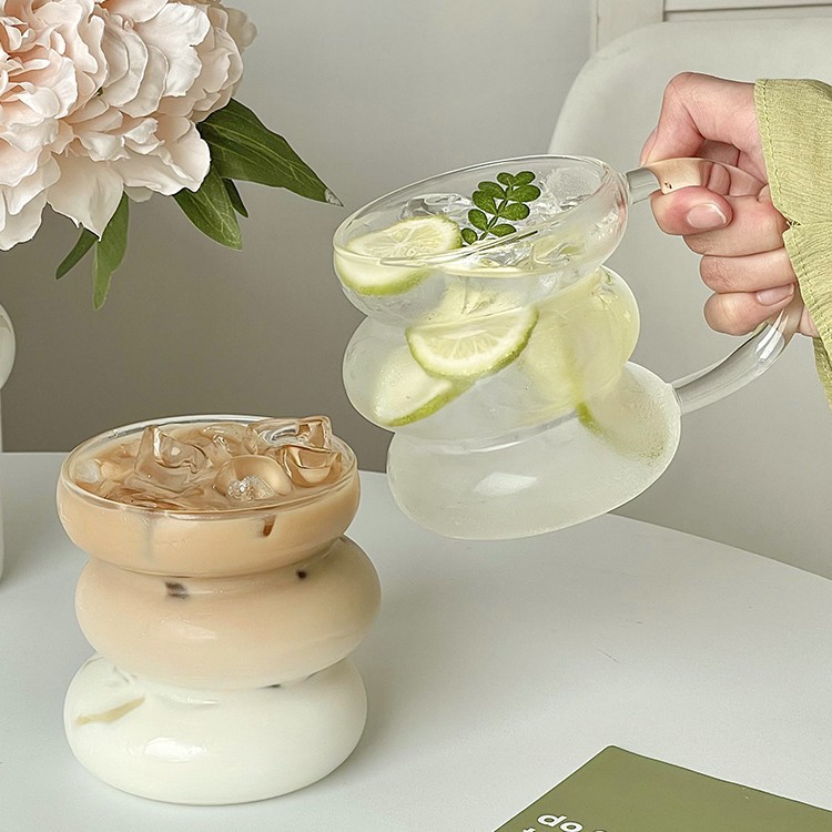 فنجان شیشه ای نوشیدنی کاترپیلار نامنظم